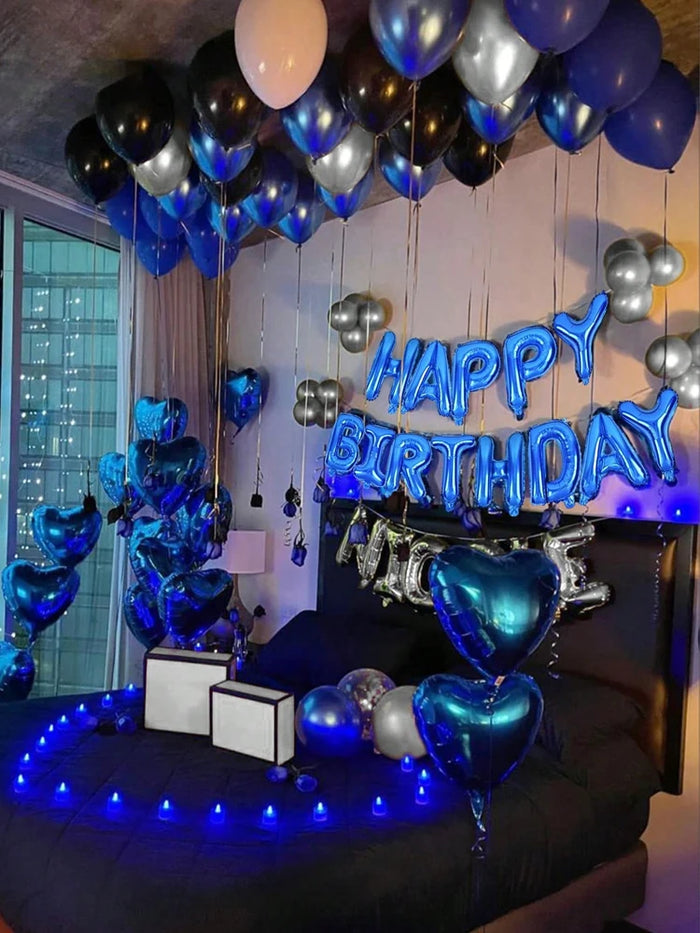 Ensemble décoration anniversaire bleu avec bannière et ballons