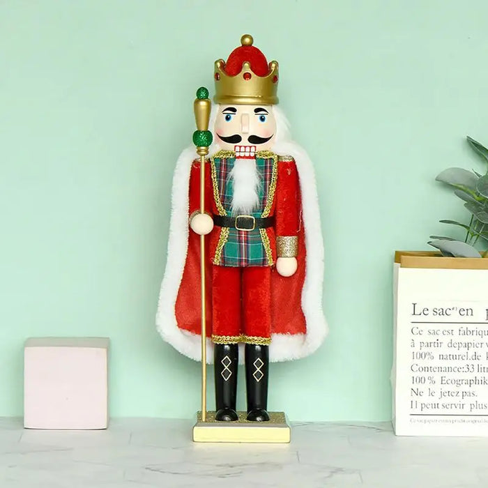 Casse-Noisette en bois rouge décoration Noël traditionnelle