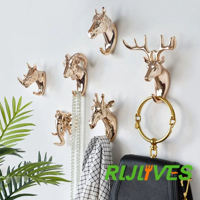 Crochet mural tête de cerf blanc