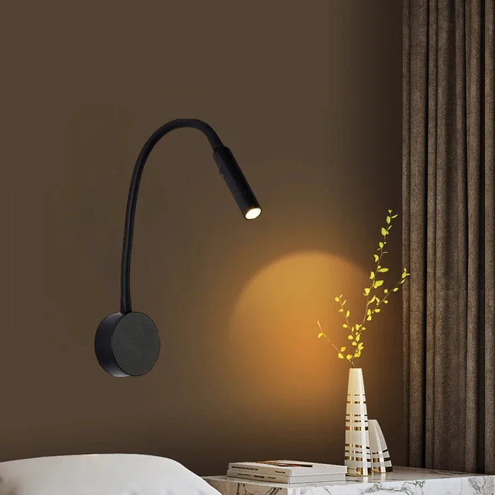 Applique murale LED rotative flexible en blanc pour chevet et salon
