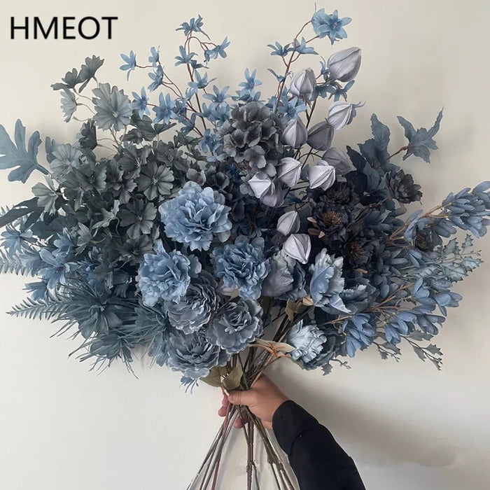 Boule florale bleu foncé artificielle en soie