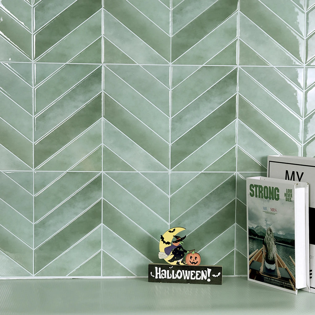 Sticker mural 3D forme V rose sur mur salon