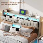 Détail du velours soyeux et doux du lit