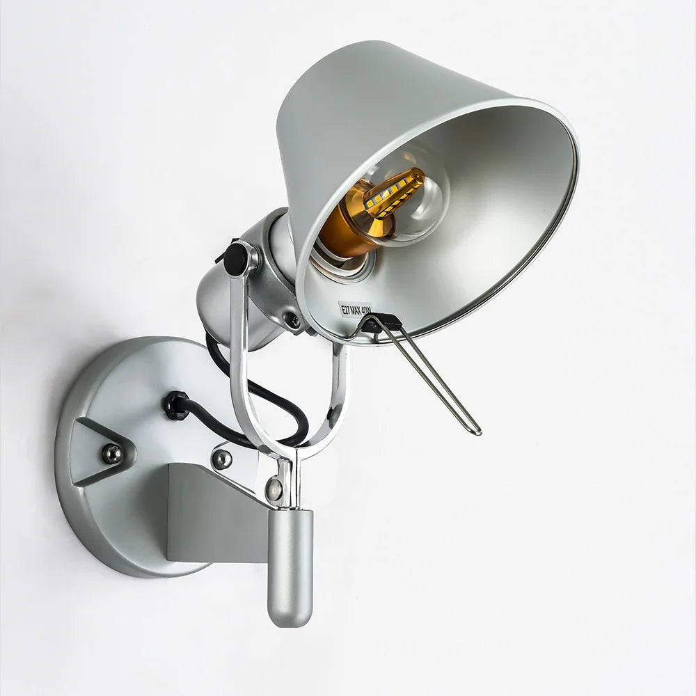 Vue de profil de l'applique murale LED montrant son angle d'éclairage de 120°