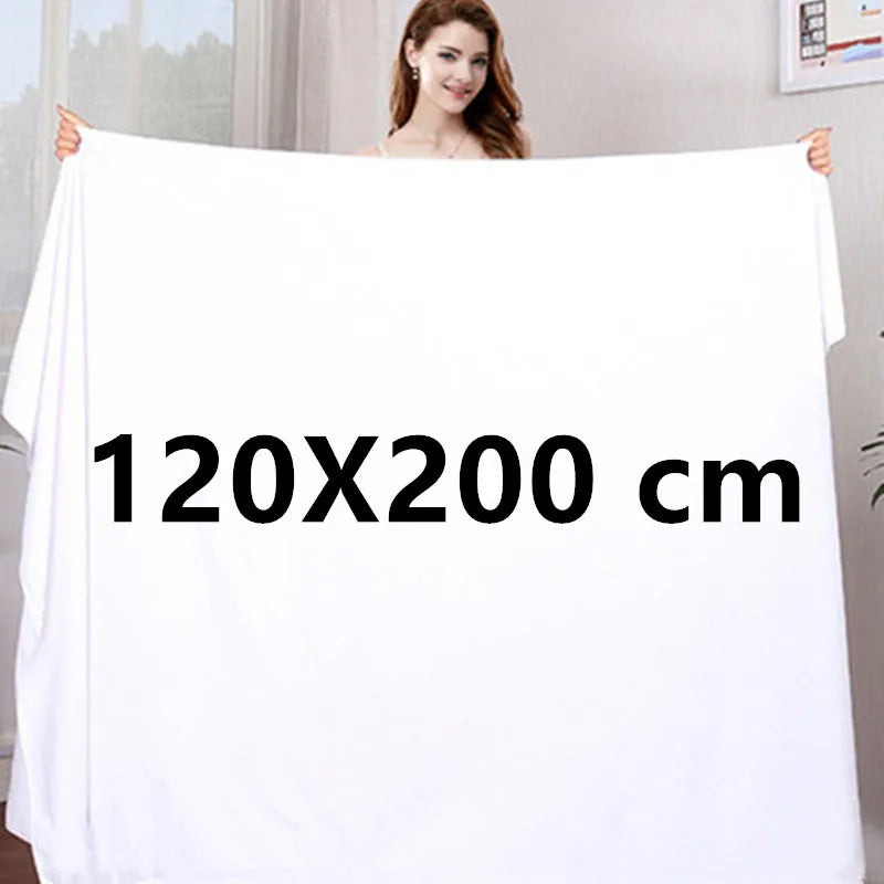 Serviette de bain extra-large en microfibre 120x200cm pliée sur une étagère