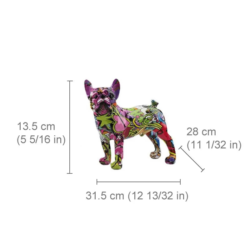 Statue décorative de bouledogue français dans un salon moderne