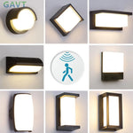 Applique murale LED avec détecteur de mouvement IP65 blanc