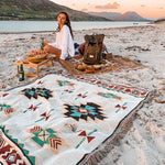 Couverture indienne boho multicolore en extérieur pique-nique