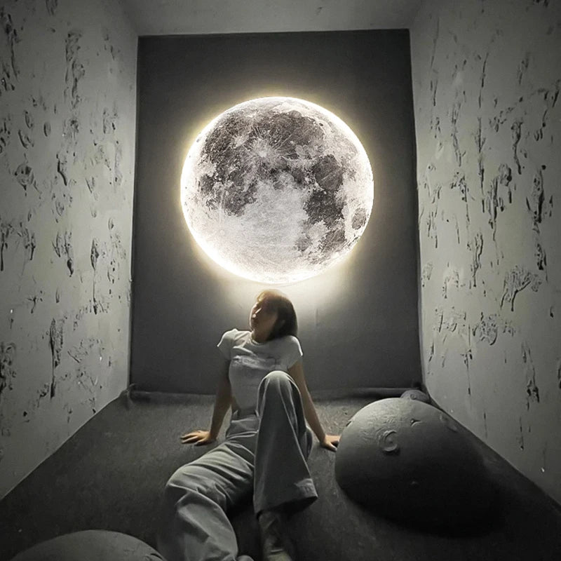 Applique murale lune terre en fer blanc