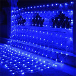 Guirlande lumineuse LED rideau utilisée en intérieur pour une ambiance chaleureuse