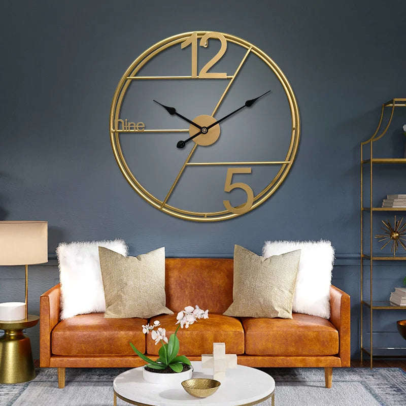 Horloge murale dorée moderne design nordique 60 cm vue de face