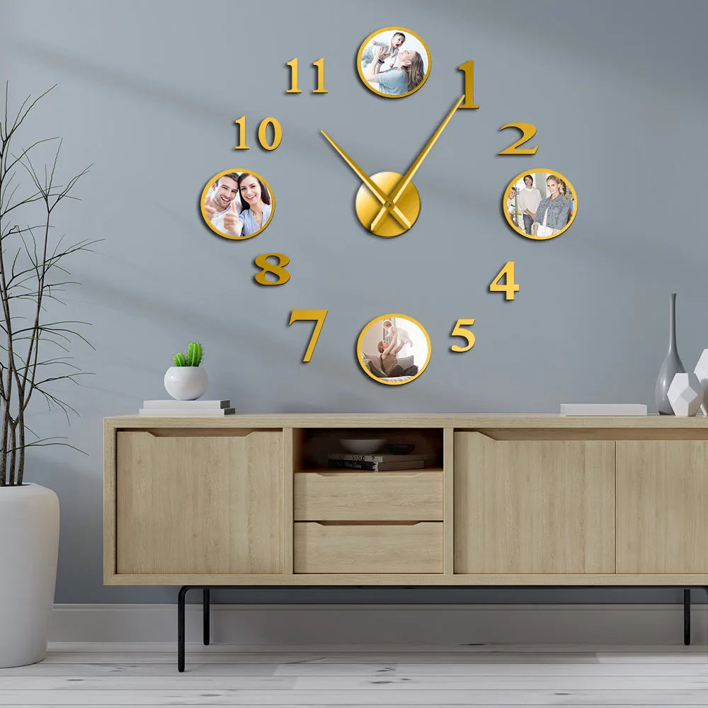 Horloge murale design salon cadre photo or