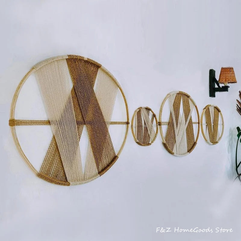 Décoration murale ronde macramé argent