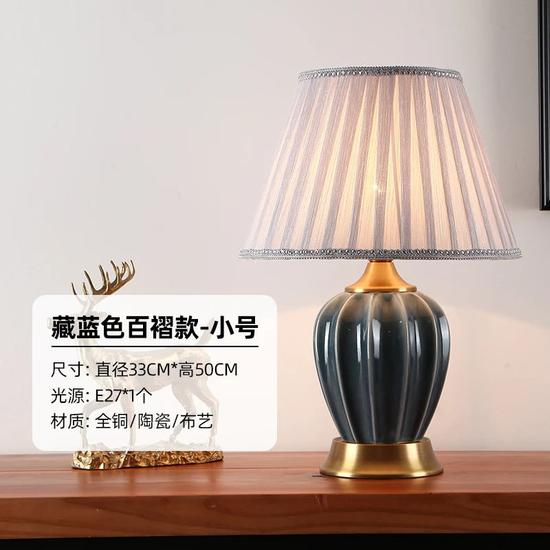 Comparaison des couleurs d'abat-jour ivoire et vert pour lampe de chevet