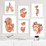 Affiches murales décoratives en couleurs vives représentant des images anatomiques florales, avec des détails organiques et botaniques.
