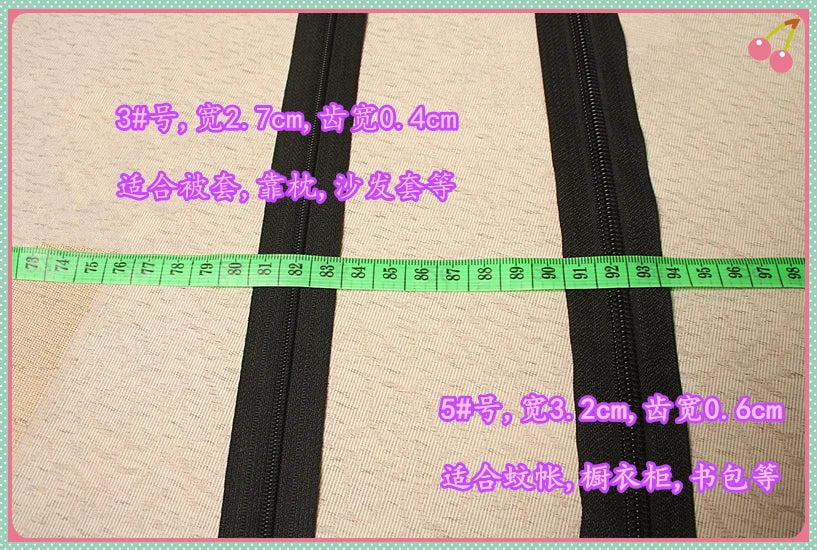 Comparaison des couleurs disponibles noir, blanc et multi