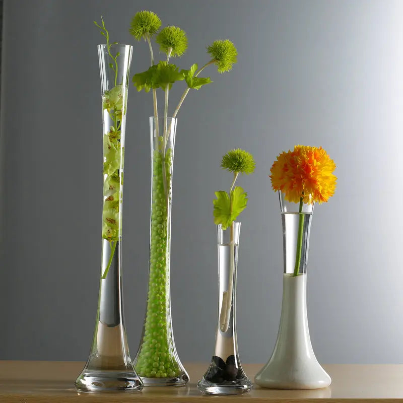 Vase haut en verre design pour salon