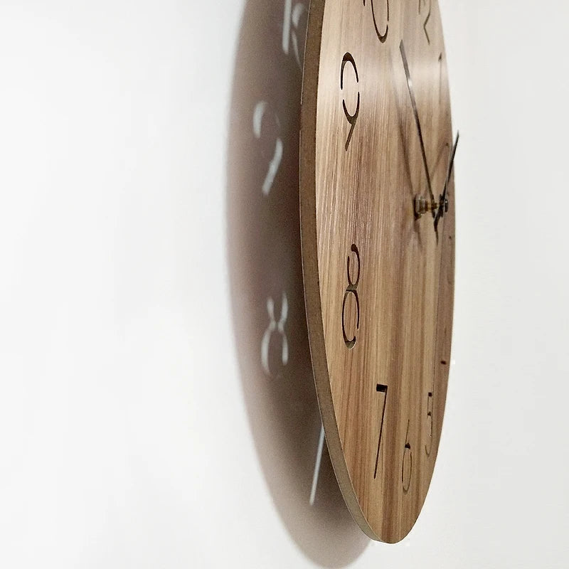 Horloge murale en bois design bleue