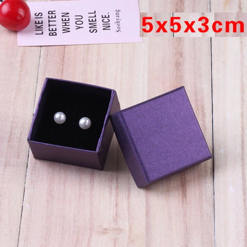 Lot de 24 boîtes à bijoux carrées violettes