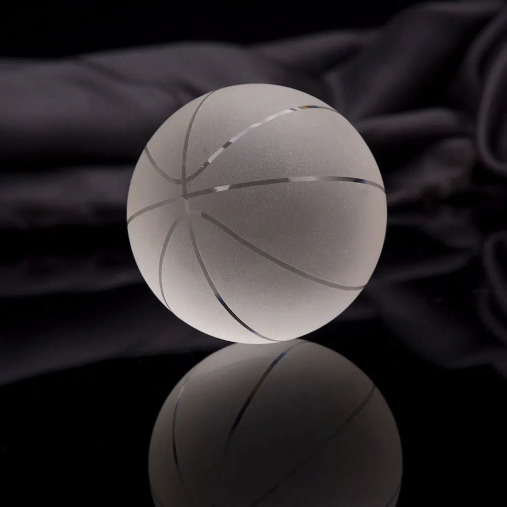 Presse-papier cristal basket-ball sur étagère
