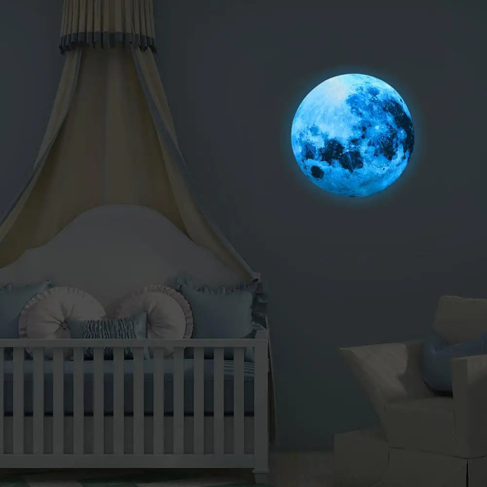 Autocollant mural lune lumineuse bleue 30cm sur mur blanc