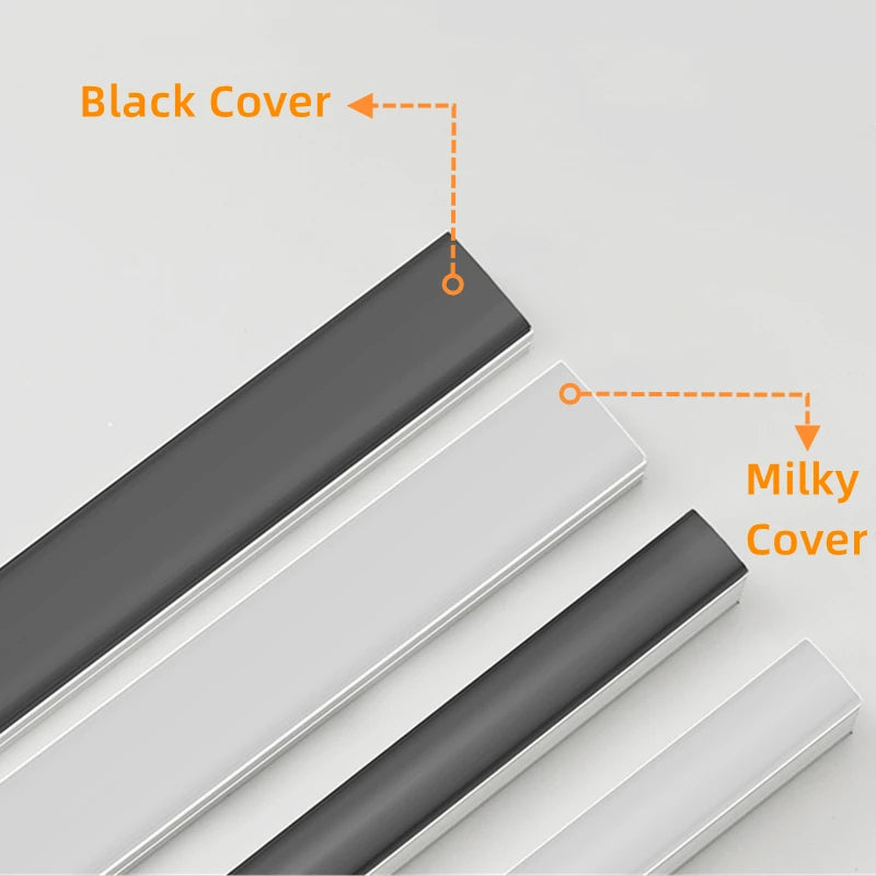 Profilé LED noir installé sous meuble