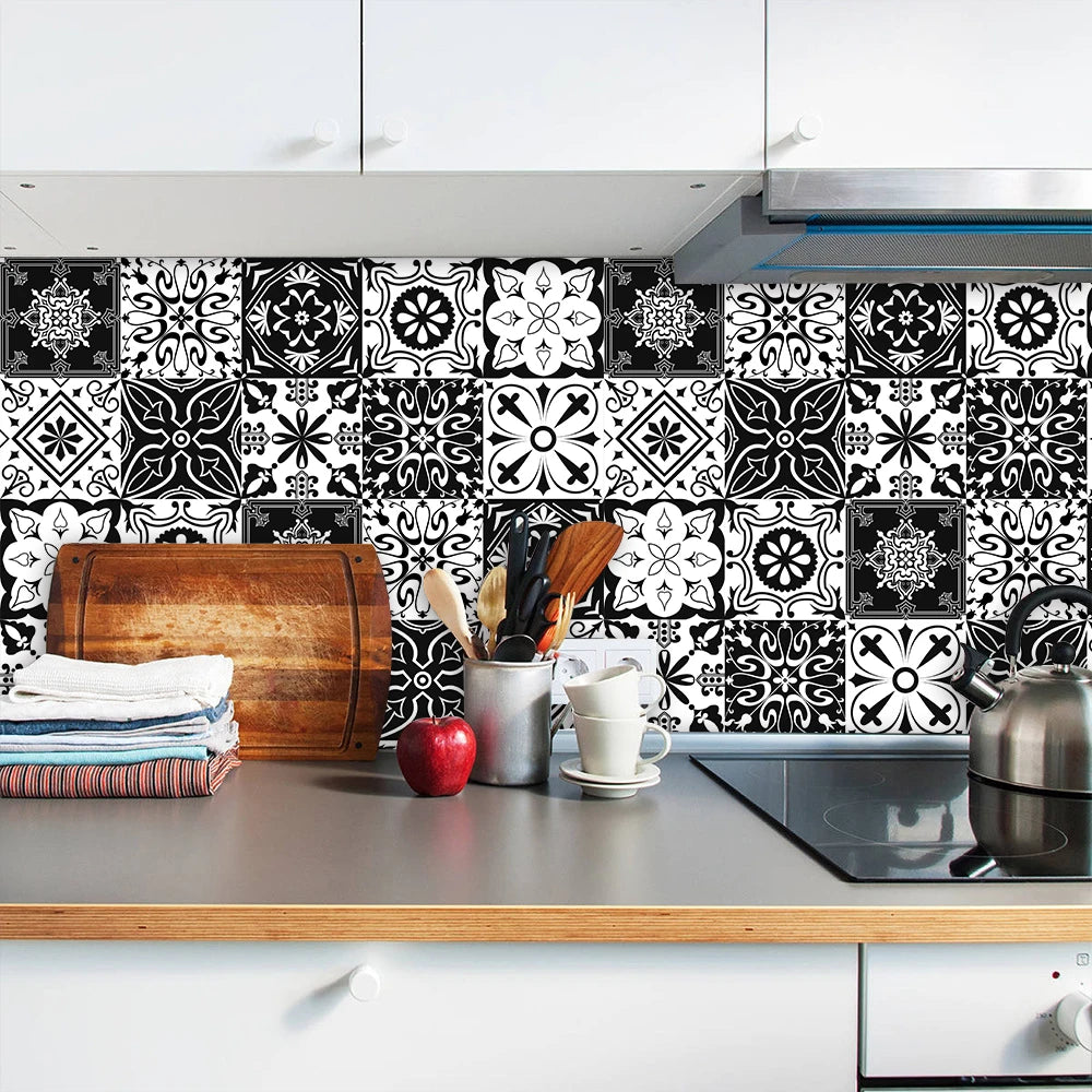 Stickers sol noir et blanc mat antidérapants pour carrelage cuisine