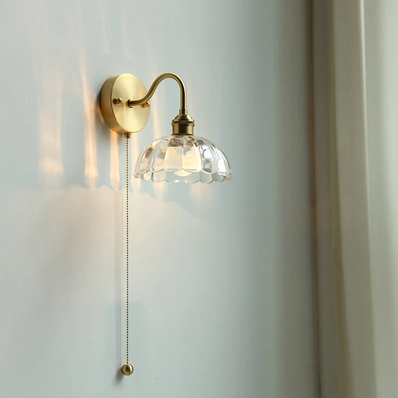 Luminaire mural en verre et cuivre Ombre Interieur