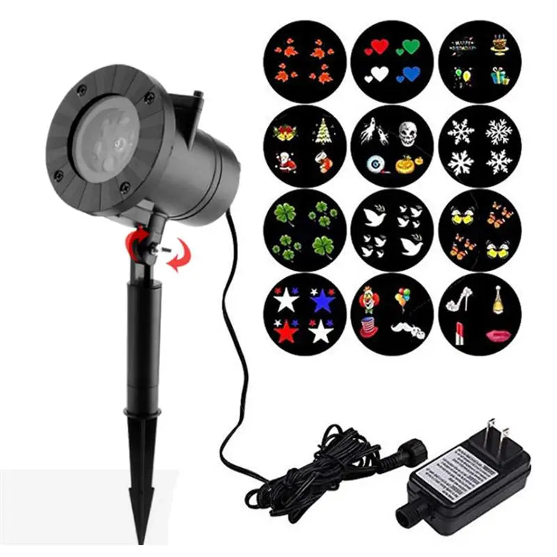 Lampe de projection extérieure verte allumée dans un jardin de nuit