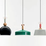 Lampe suspendue dans une chambre à coucher moderne