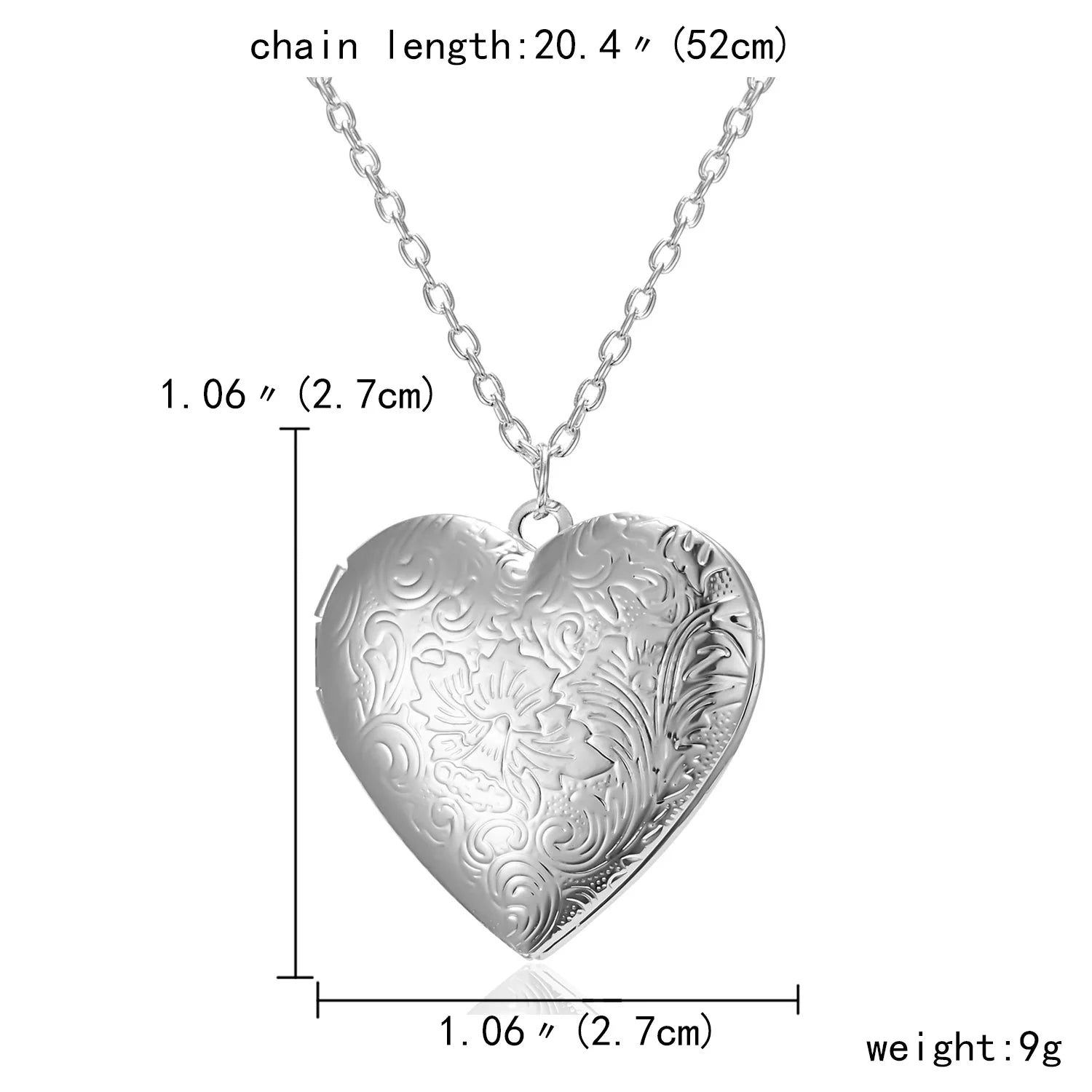 Collier avec pendentif coeur personnalisable vu de près