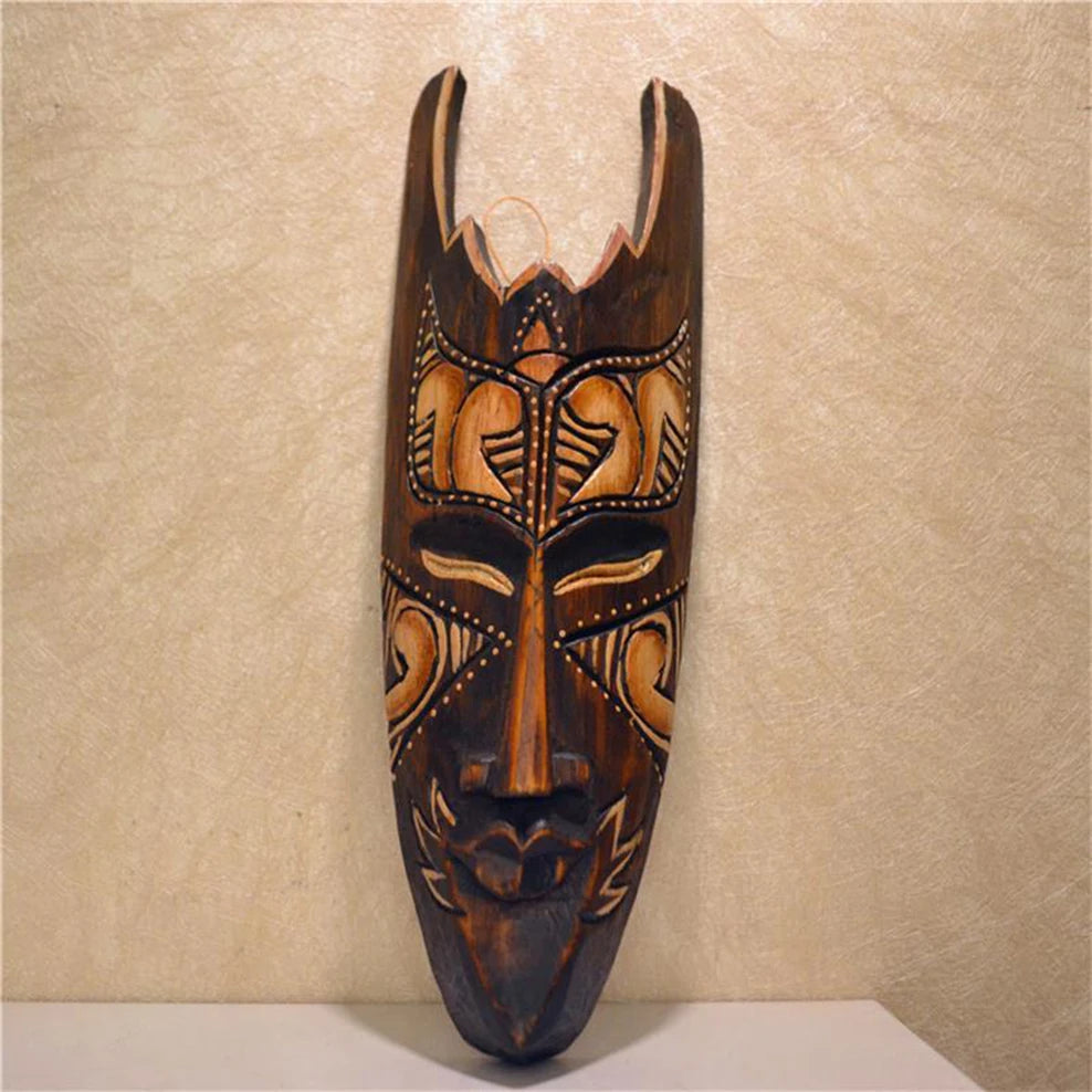 Masque mural en bois sculpté thaïlandais blanc pur