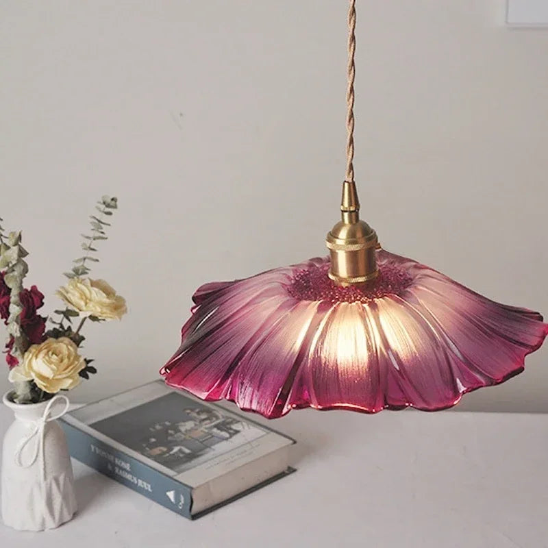 Suspension fleur vintage en verre bleu