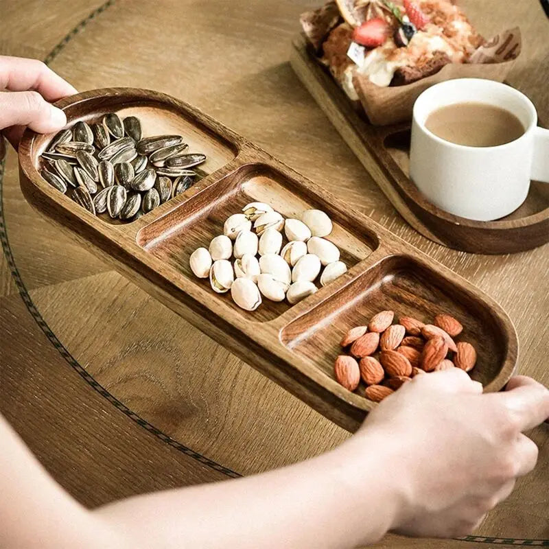 Plateau de service utilisé pour un petit-déjeuner élégant
