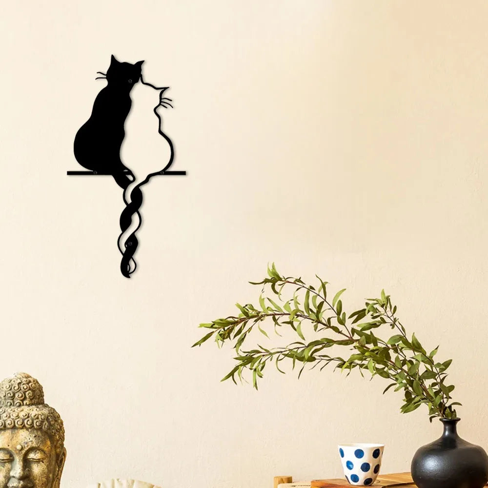 Détail de la décoration murale chat métal noir montrant la finition et le design