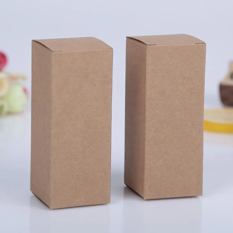 Boîte carton kraft blanc pour organisation salle de bain