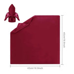 Tissu satiné de couleur bordeaux avec une forme stylisée en pointe.