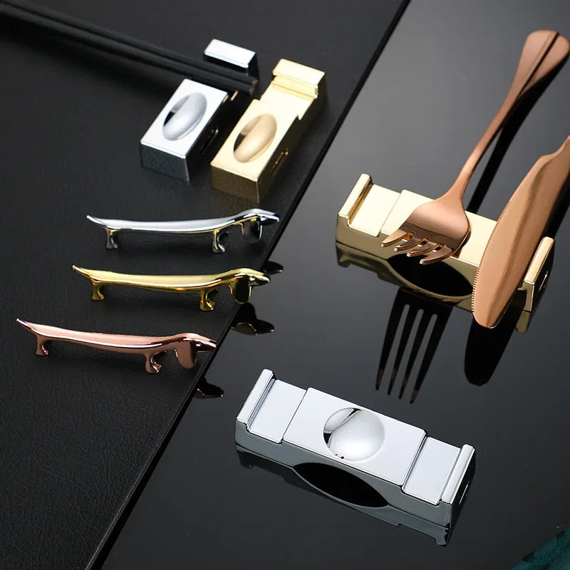 Support pour couverts en acier inoxydable avec décoration animalière