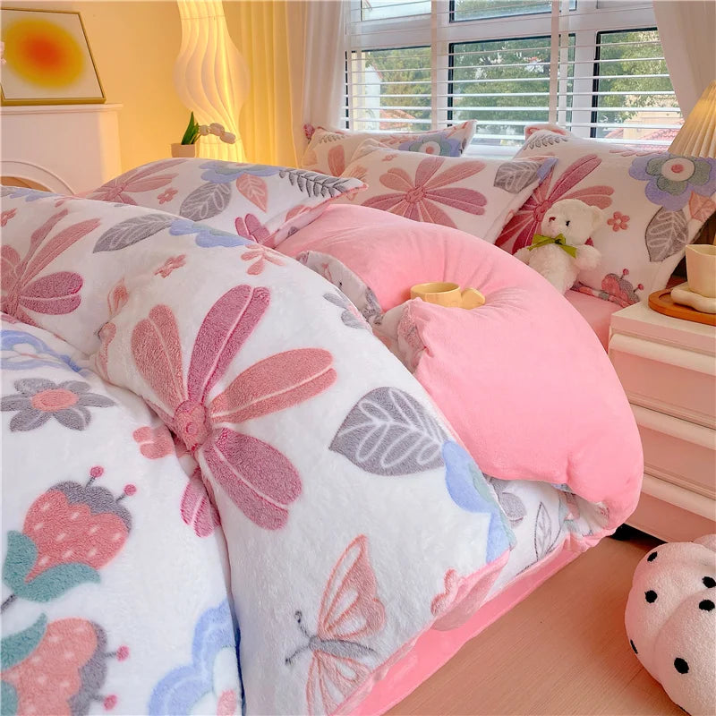 Housse de couette polaire chaude couleur bourgogne sur lit queen
