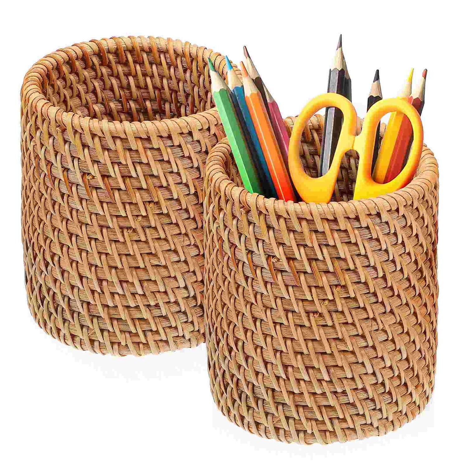 Porte-stylo en rotin tissé rouge 2 pièces sur bureau moderne