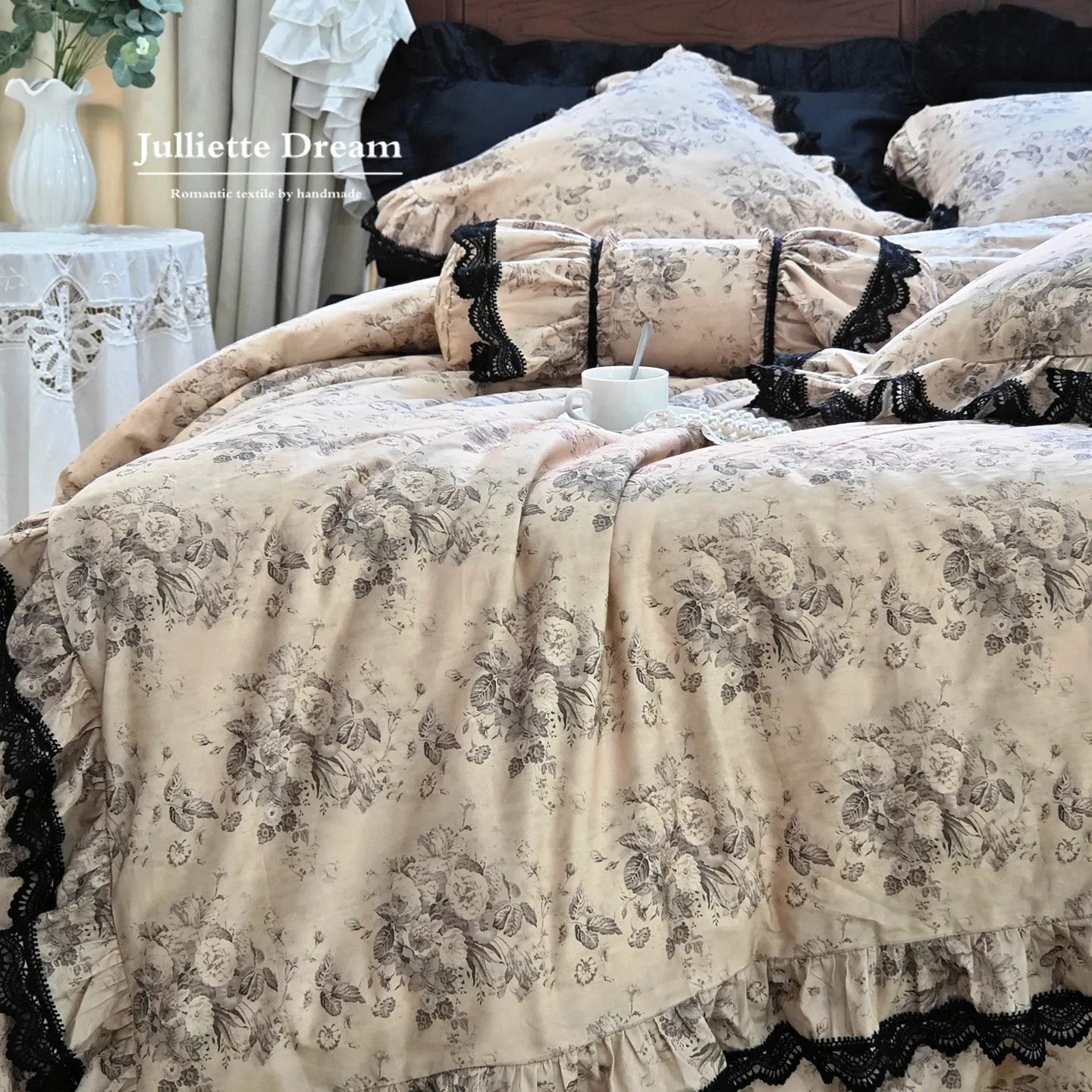 Housse de couette en dentelle à volants design floral campagnard