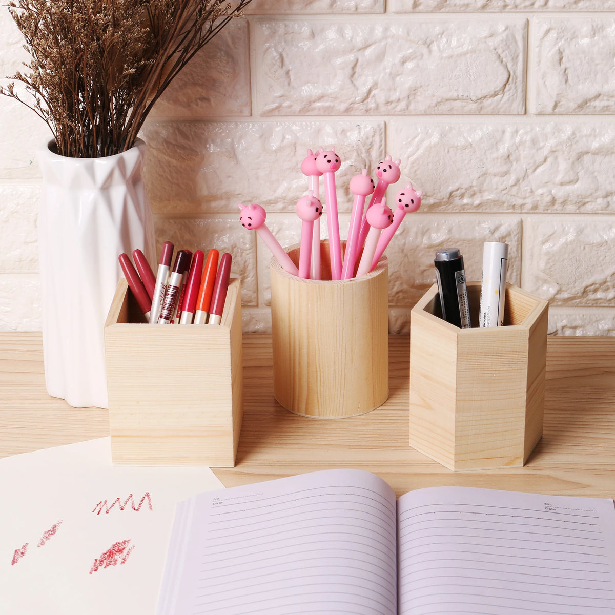 Porte-stylo en bambou brut vue de dessus