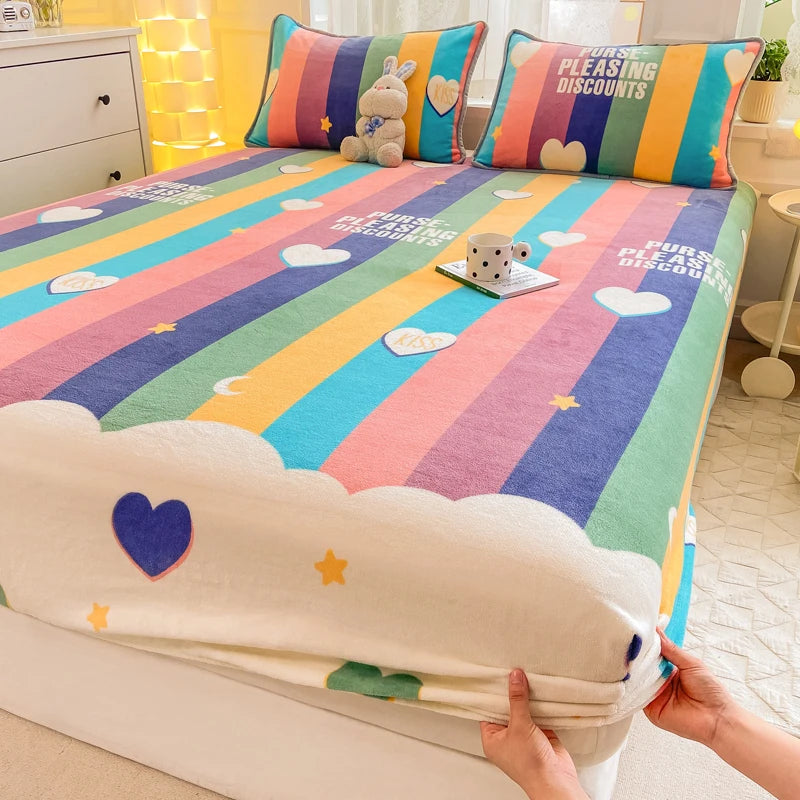 Détail du tissu jacquard avec motif dessin animé sur le drap-housse