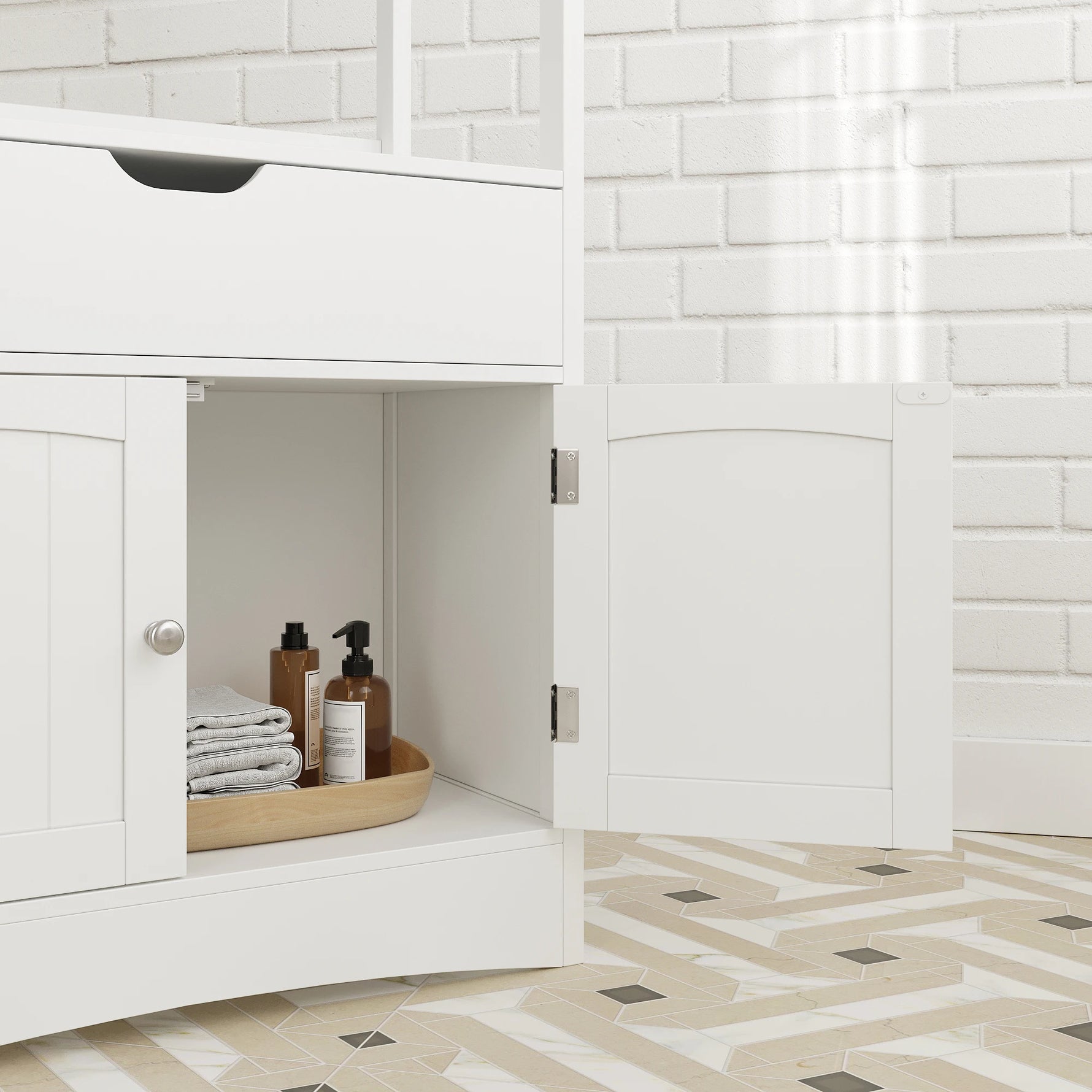 Étagères ouvertes du meuble de rangement blanc