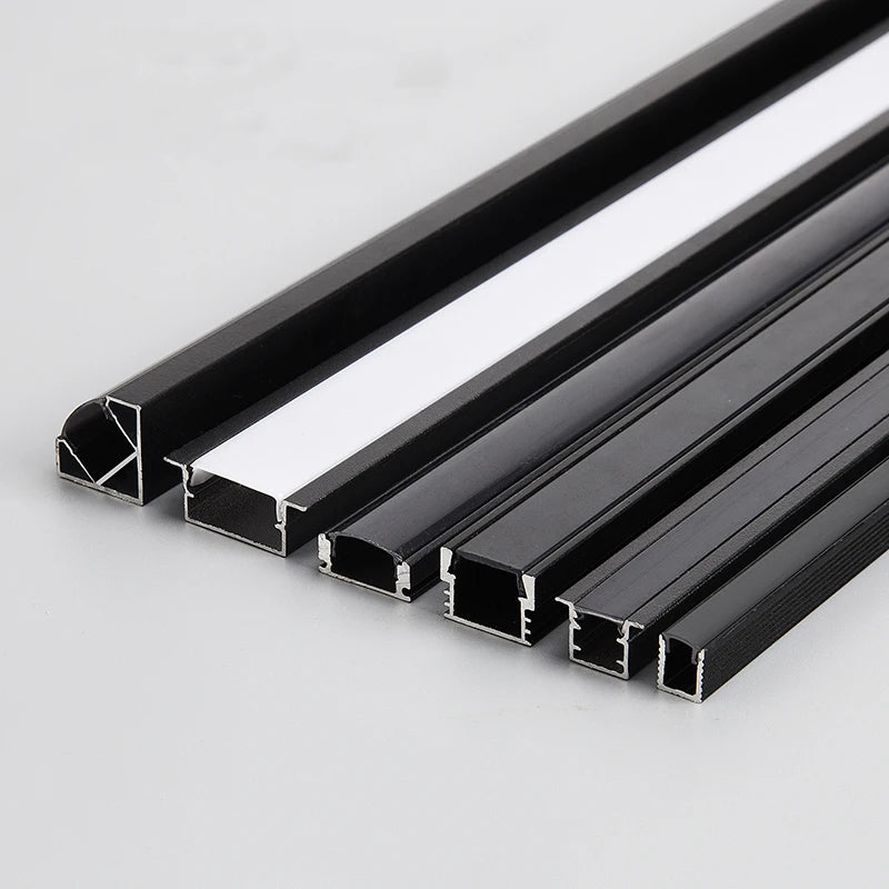 Profilé aluminium LED noir avec couvercle laiteux