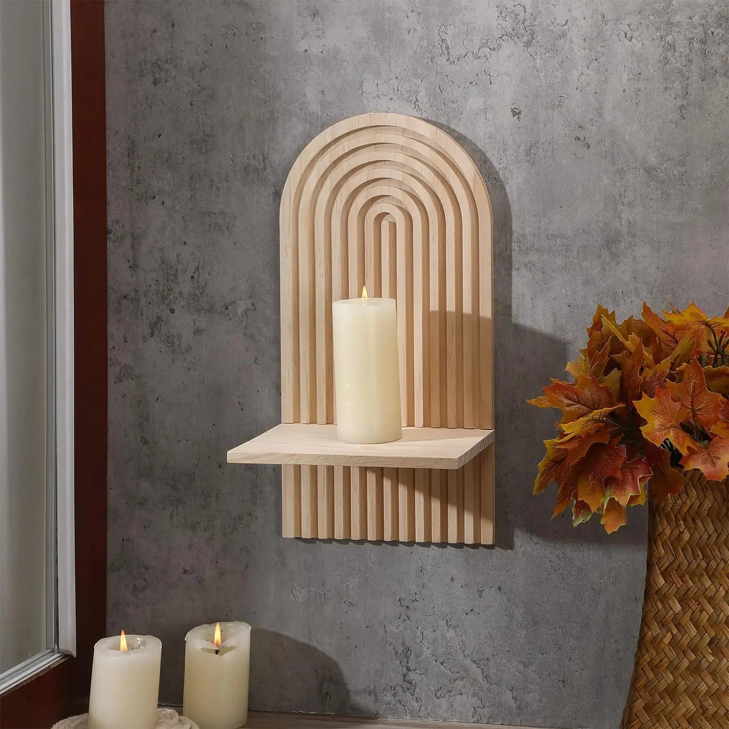 Détail de l'étagère murale bois design arc-en-ciel