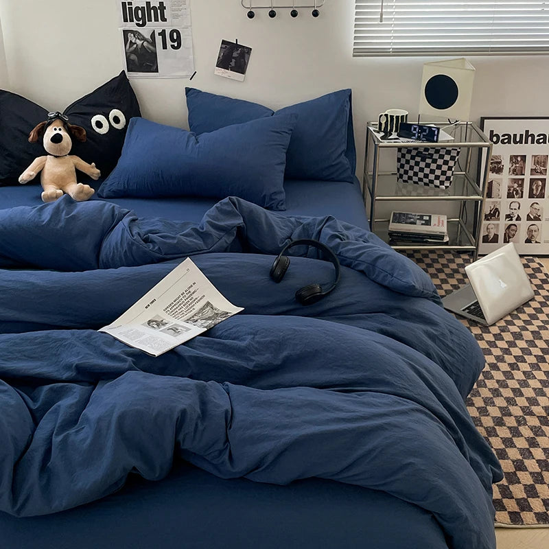 Détail du tissu doux et respirant de la housse de couette bleue