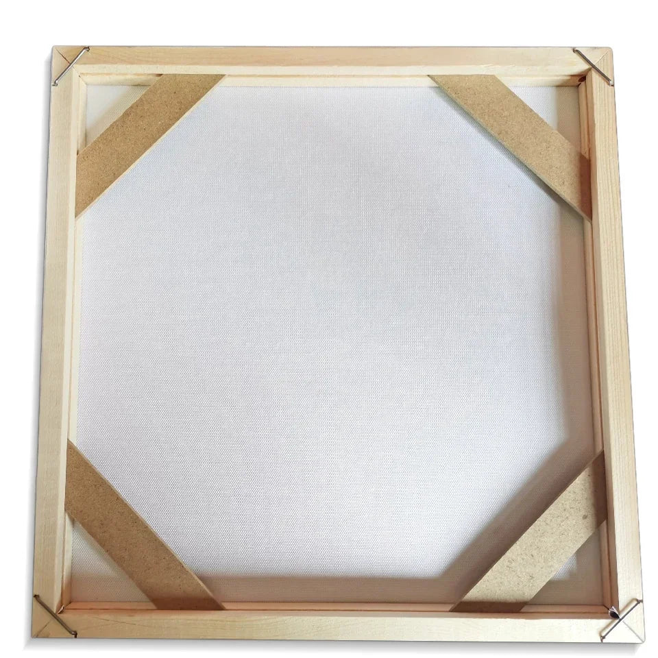 Cadre photo 30x40 en bois naturel dans un intérieur moderne