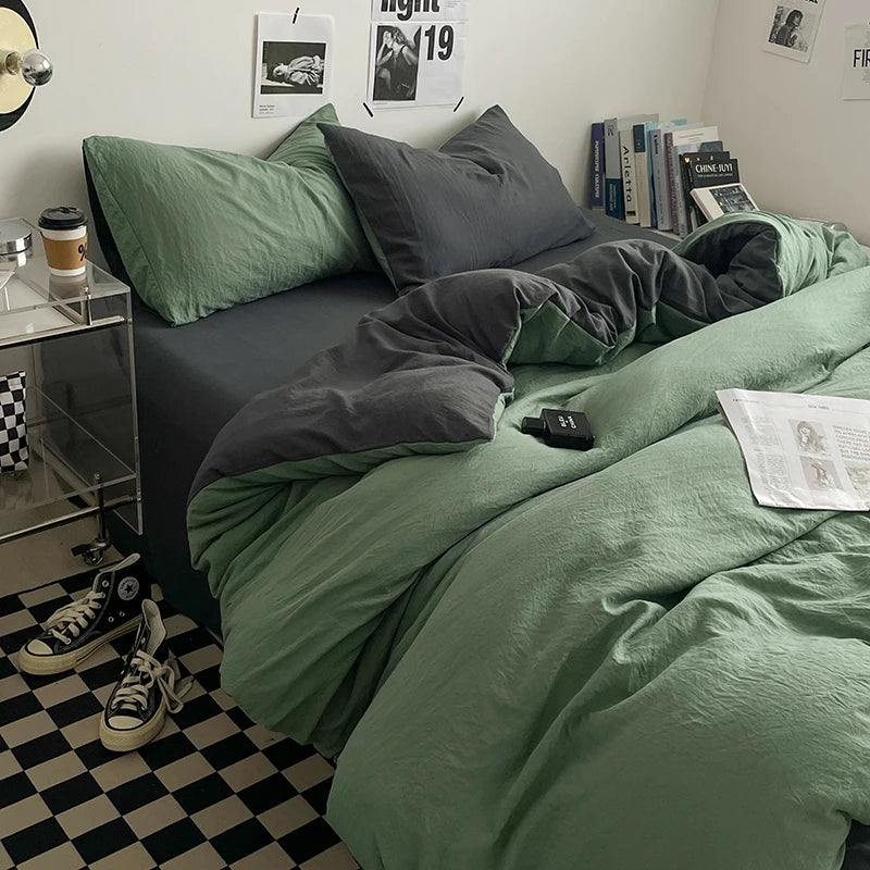 Détail du tissu en coton lavé bleu canard