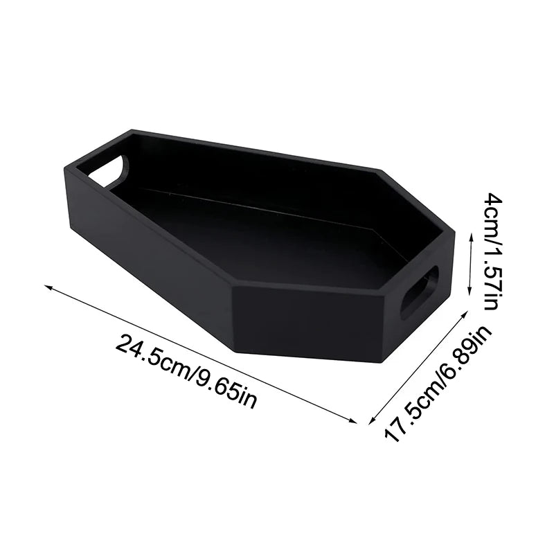 Décoration gothique avec boîte cercueil noire